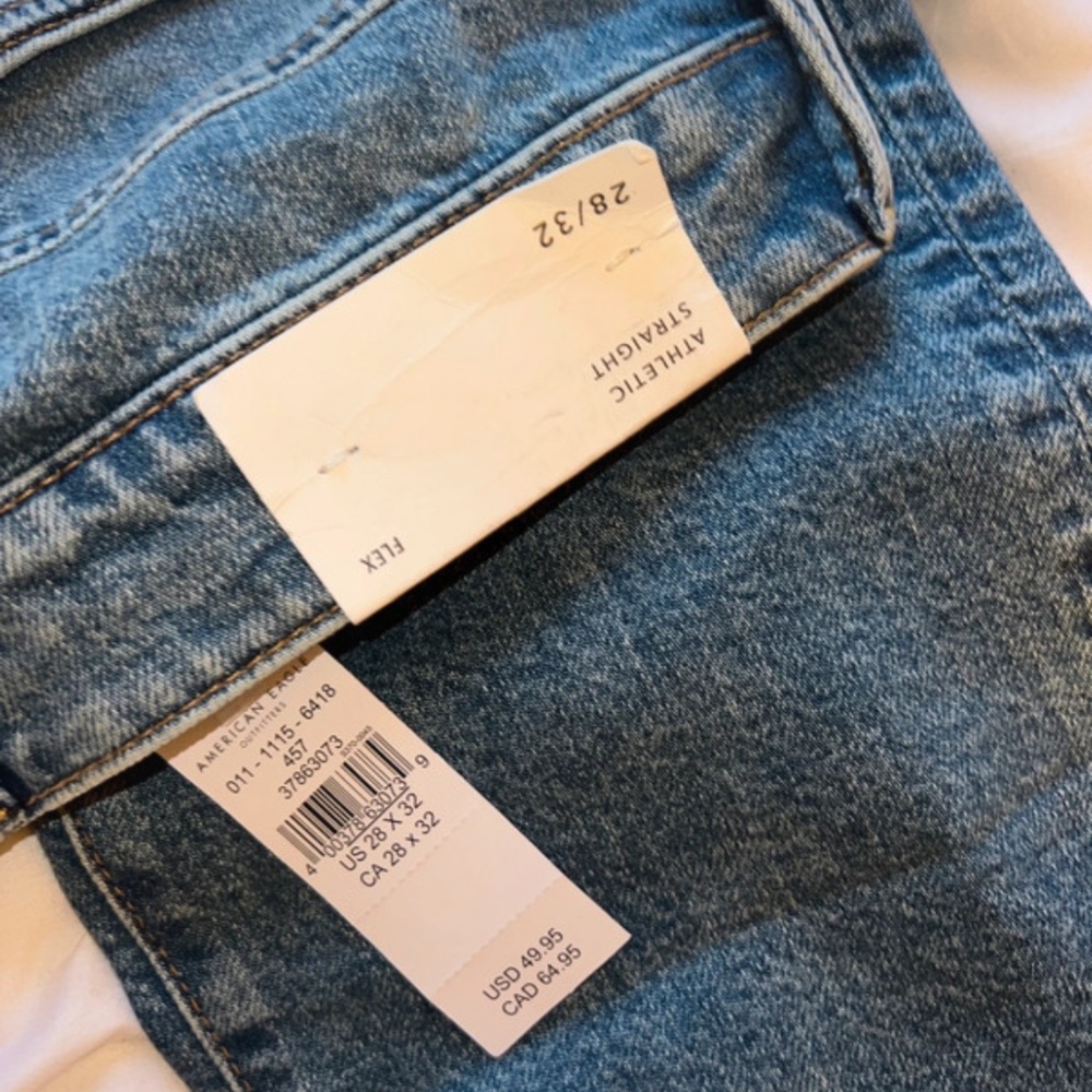 NEW With tags- American Eagle Athletic Straight Jeans